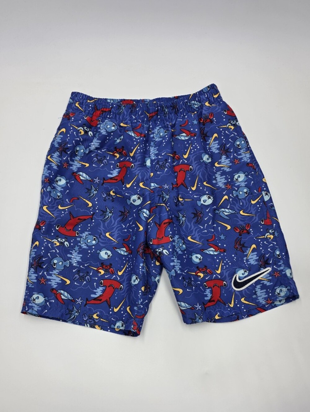 Nike boys' swim trunks size S
